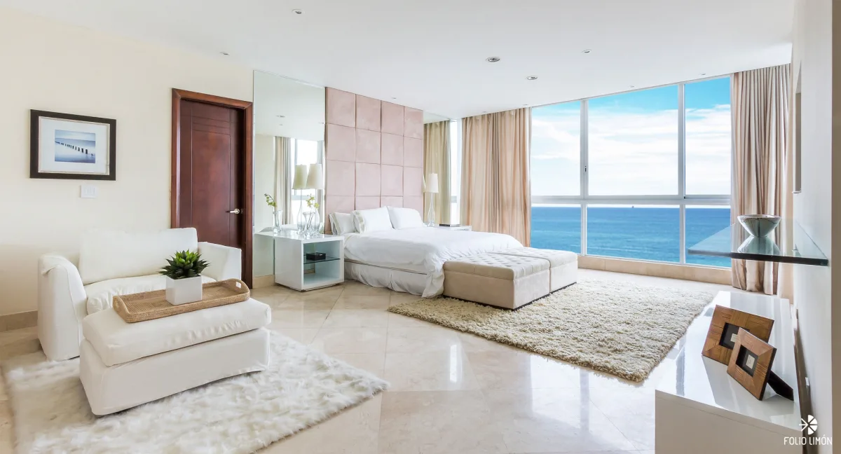 Punta Paitilla - The Point