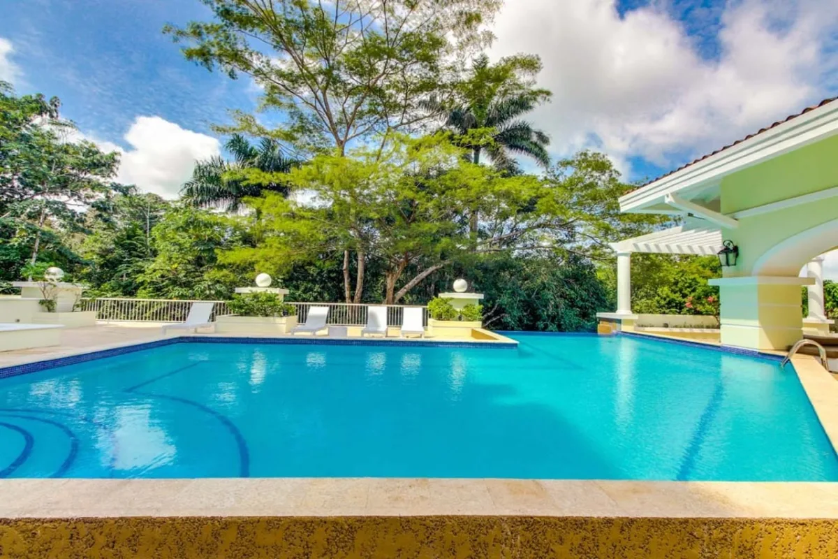 Cocolí - Mahogany Suites