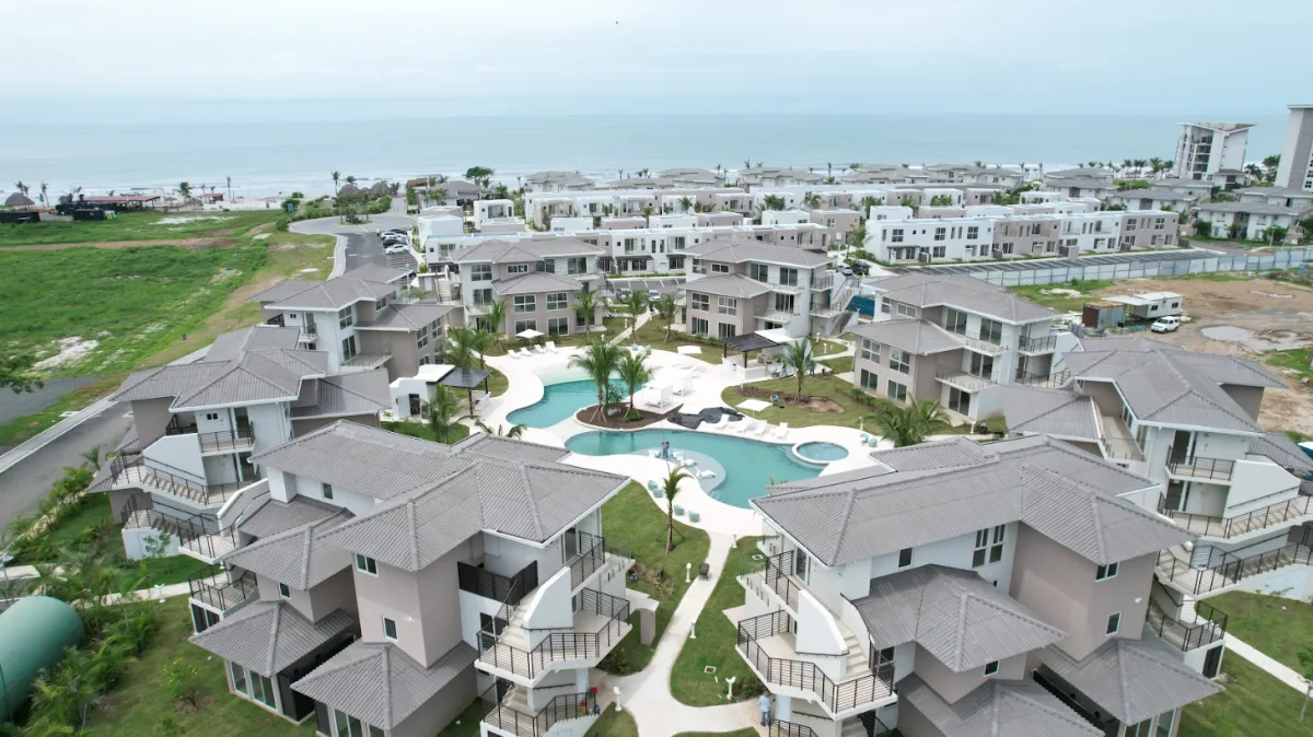 Playa Caracol, Brisas del Mar