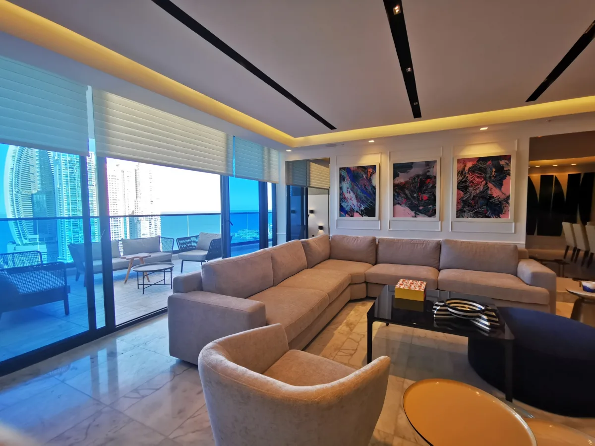 Punta Pacifica - Ocean Front