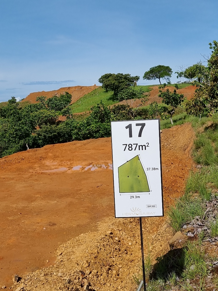 Affordable lots with ocean view on Hermosa Bay, Boca Chica