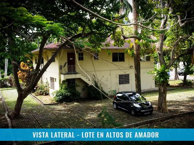 LOT IN ALTOS DE AMADOR WITH TWO LEVELS HOUSE