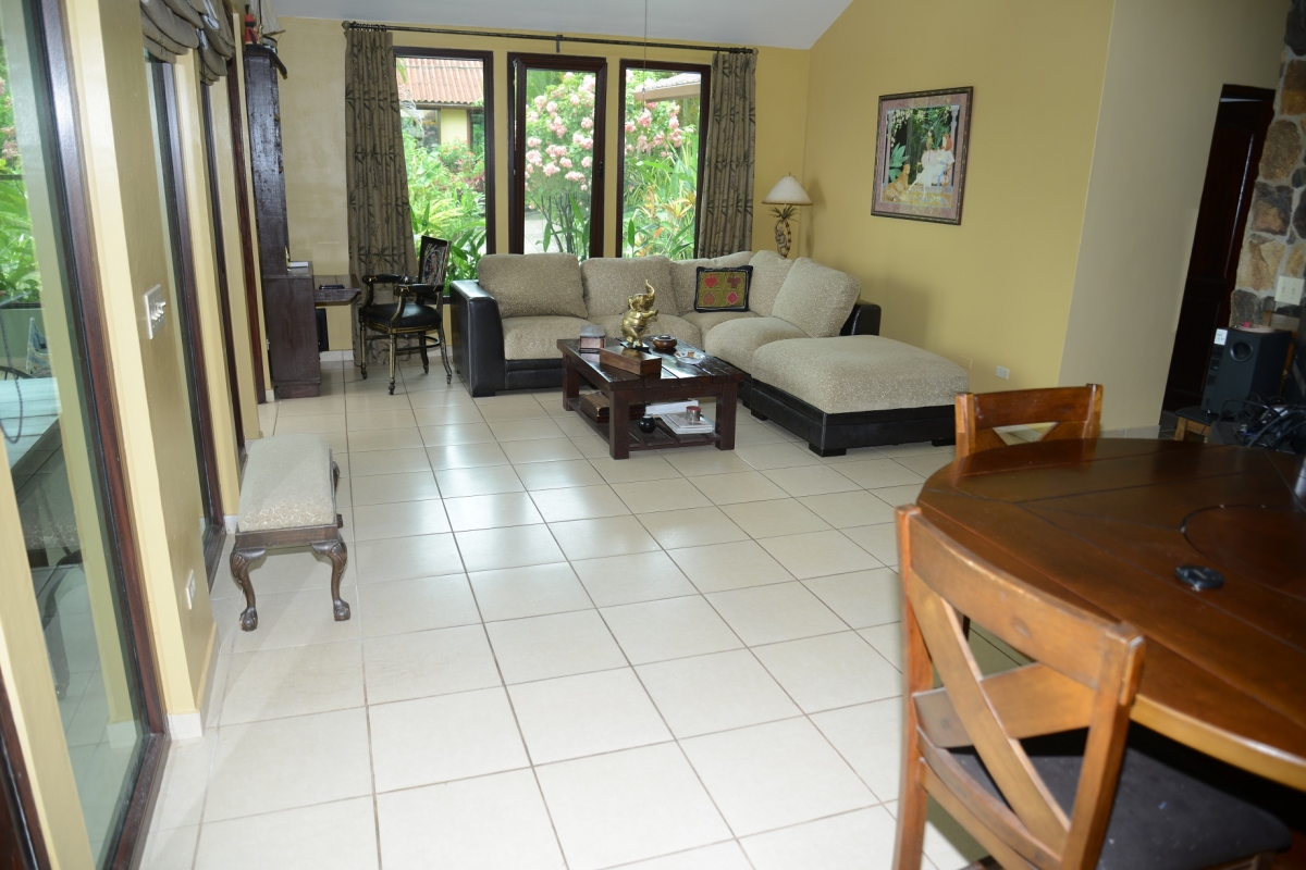 Spacious house in Altos del Maria with breath-taking views