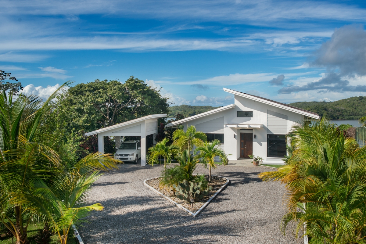 Casa Unifamiliar en Venta en Boca Chica