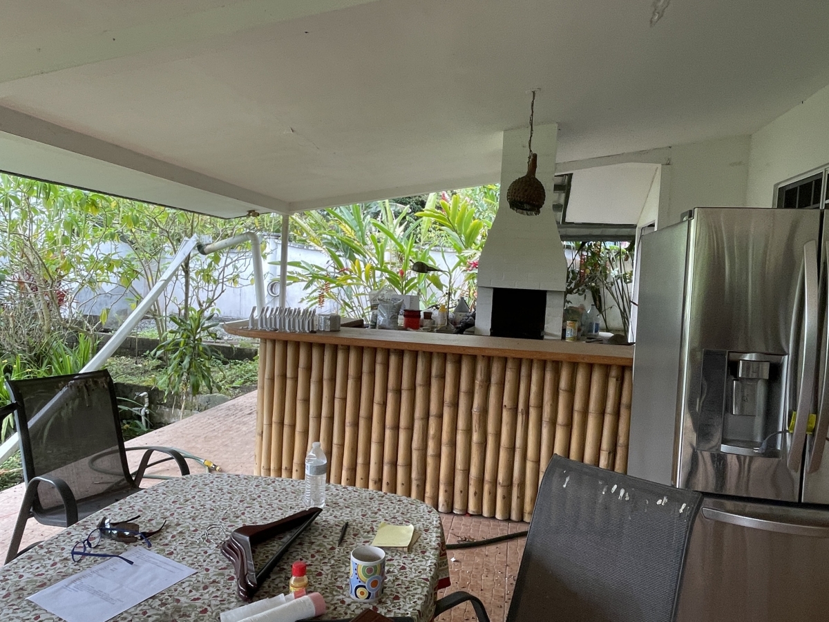 Dignified house with various income options in Volcancito, Boquete