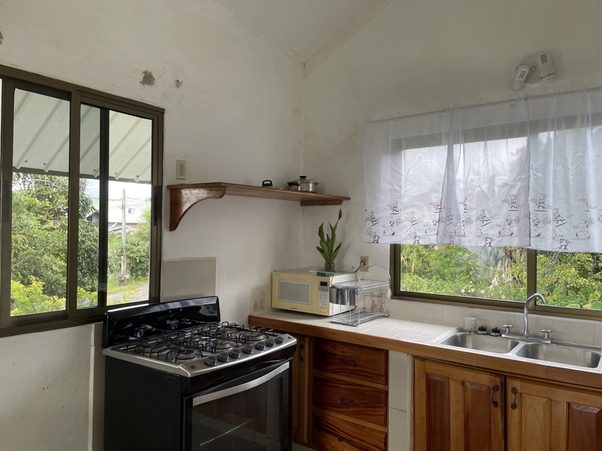 Dignified house with various income options in Volcancito, Boquete