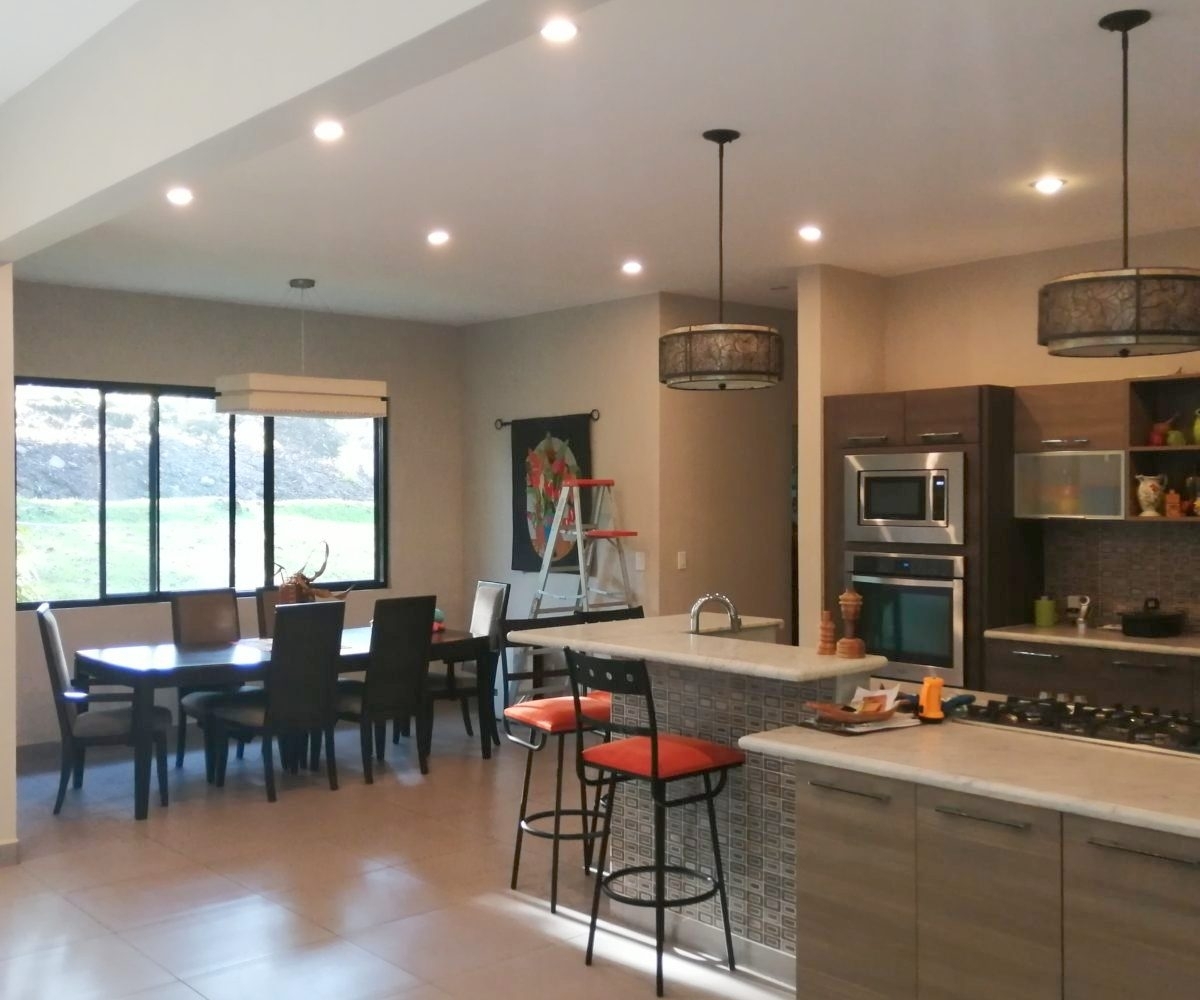 Large river house and cabin on 2 hectares near Dolega for rent