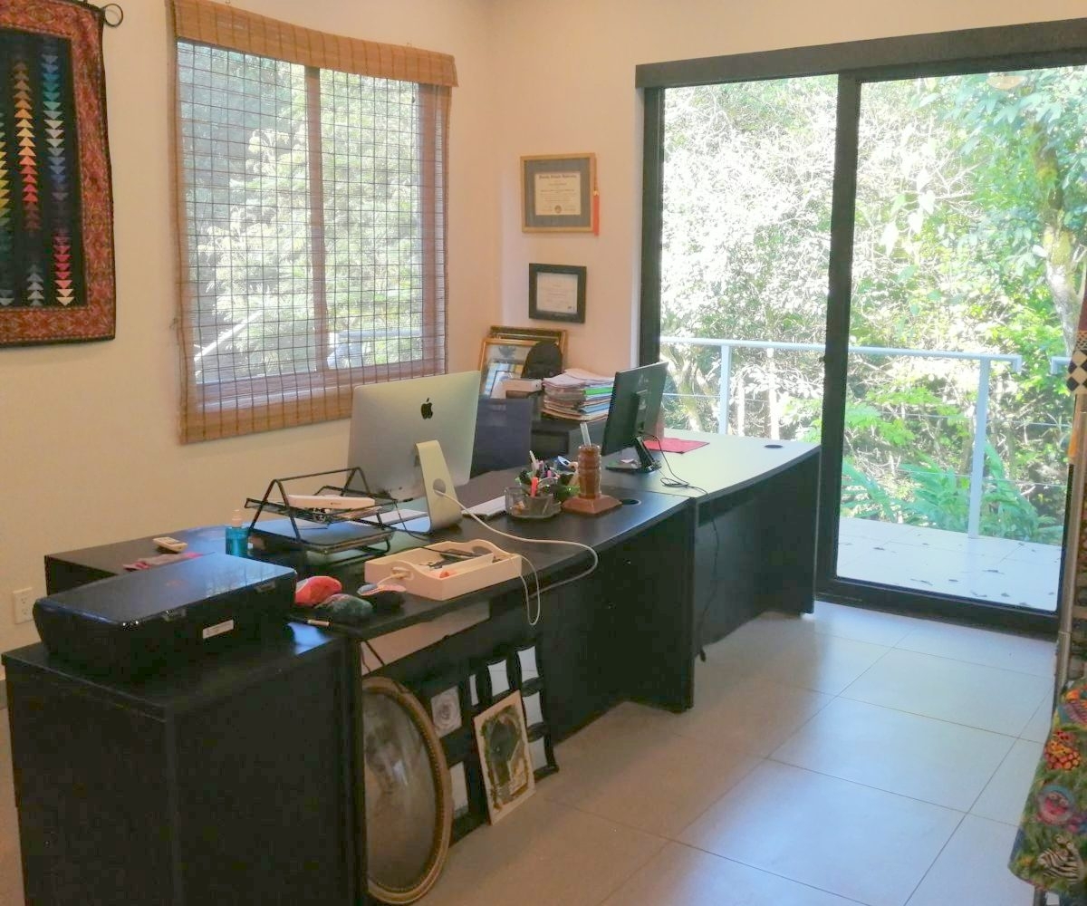 Large river house and cabin on 2 hectares near Dolega for rent