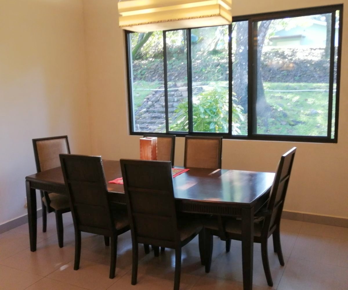 Large river house and cabin on 2 hectares near Dolega for rent