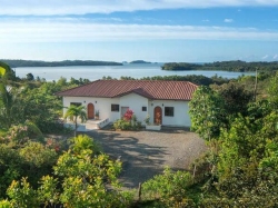 屋 在 Boca Chica 出售