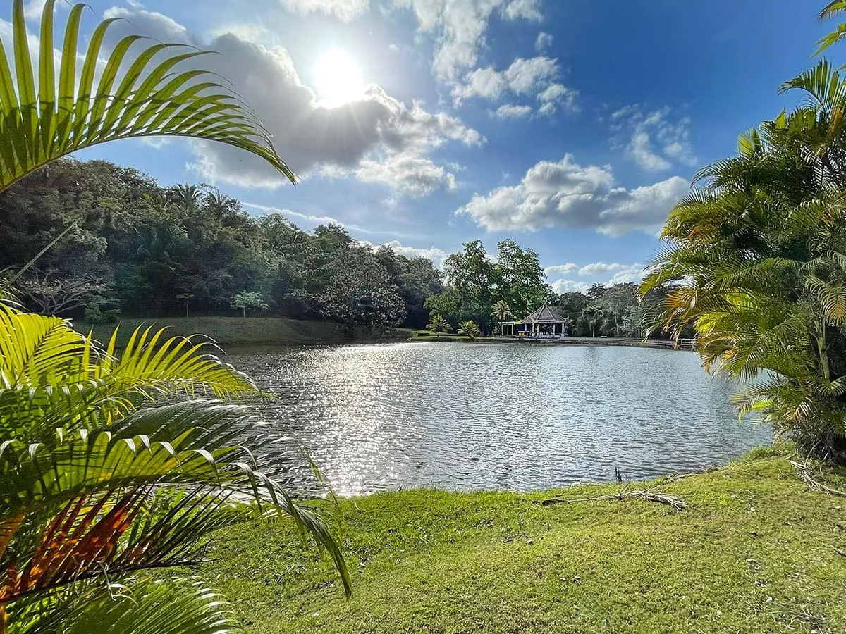 Increíble casa en Brisas de los Lagos a 30 minutos de la ciudad