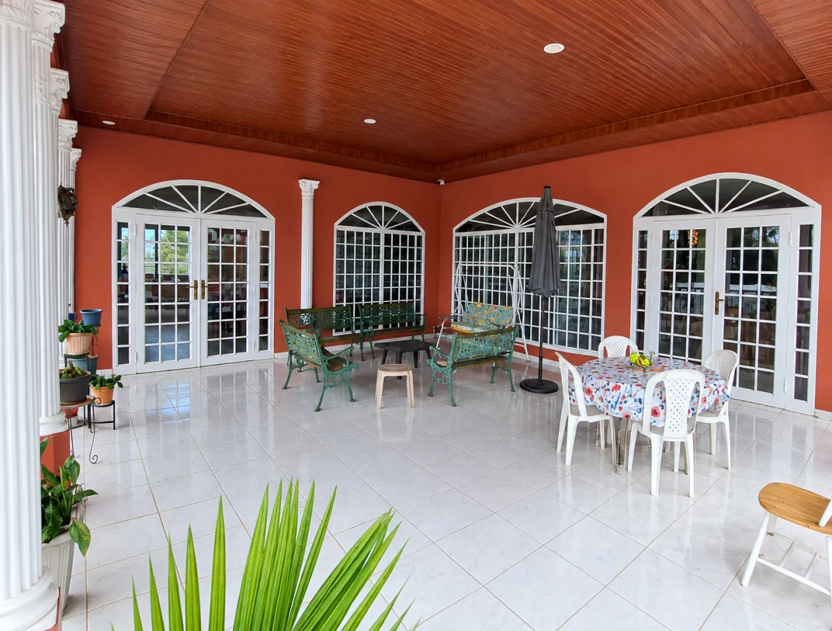 Two-story house for sale in La Chorrera, West Panama