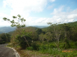 Excellent price and financing available! Lot with superb view in Altos del Maria