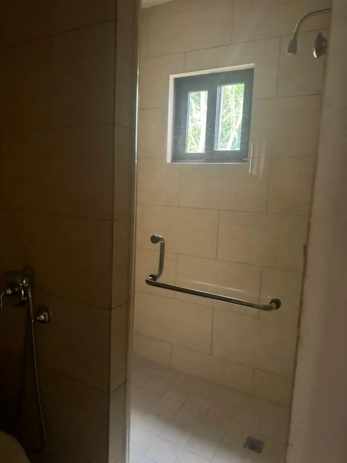 FOR SALE APARTMENT IN PH EMBASSY CLUB