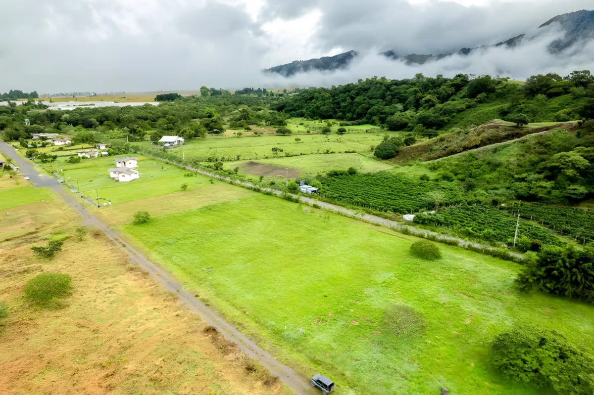 Hermoso Lote en Residencial Brisas de Volcán Panamá