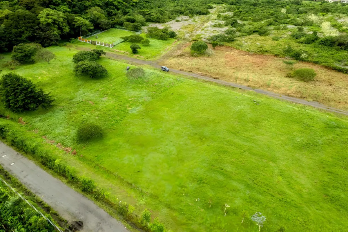 Hermoso Lote en Residencial Brisas de Volcán Panamá