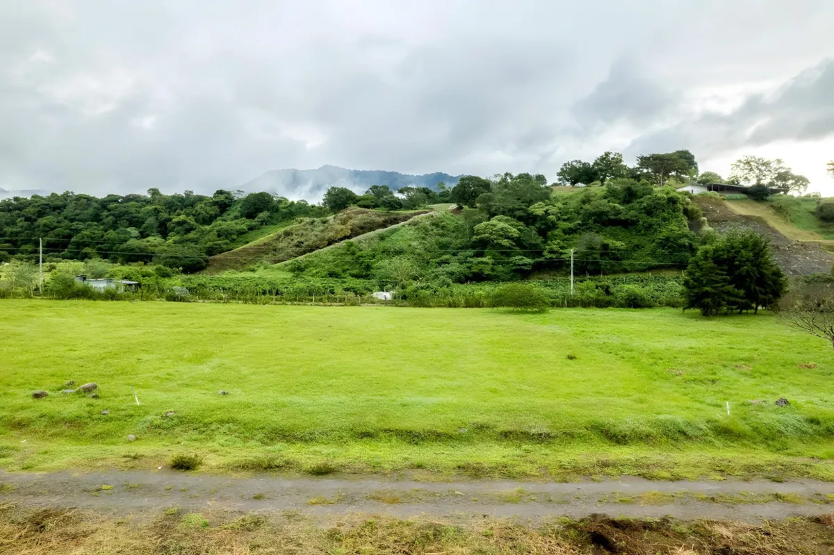 Hermoso Lote en Residencial Brisas de Volcán Panamá