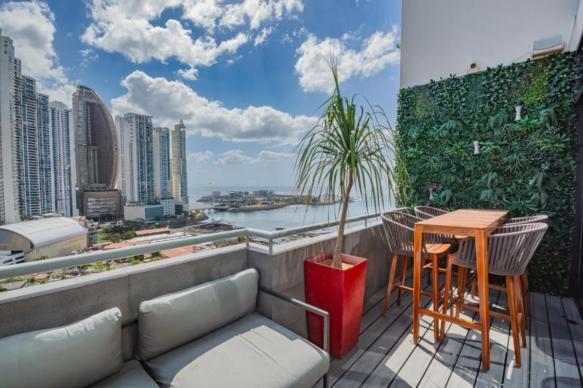 APARTMENT FOR SALE IN PH TORRE DEL PARQUE