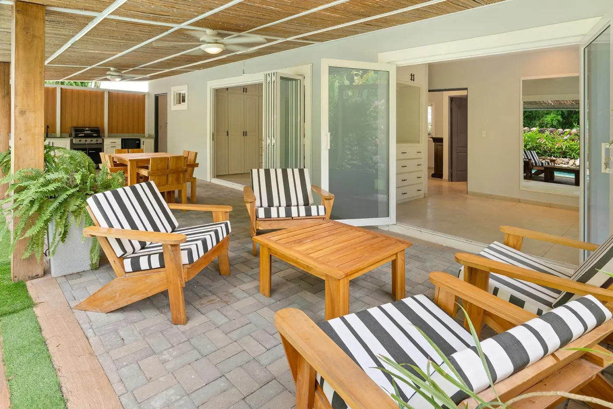 Casa con Piscina de Agua Salada en Dolega Panamá