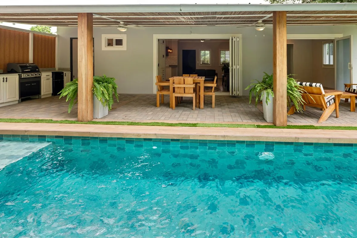 Casa con Piscina de Agua Salada en Dolega Panamá