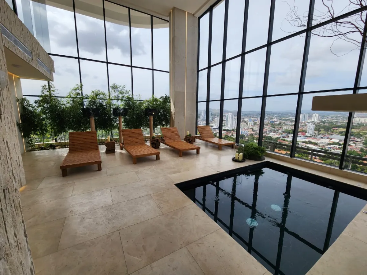 Apartment For Sale in Coco del Mar