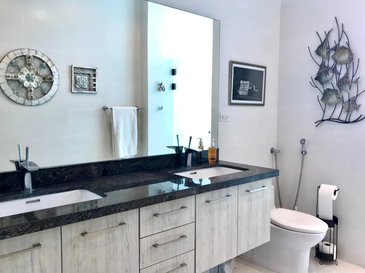 Pure Beachfront Luxury in Bijao