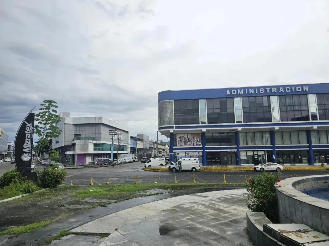 Bank sells commercial premises in Interplaza