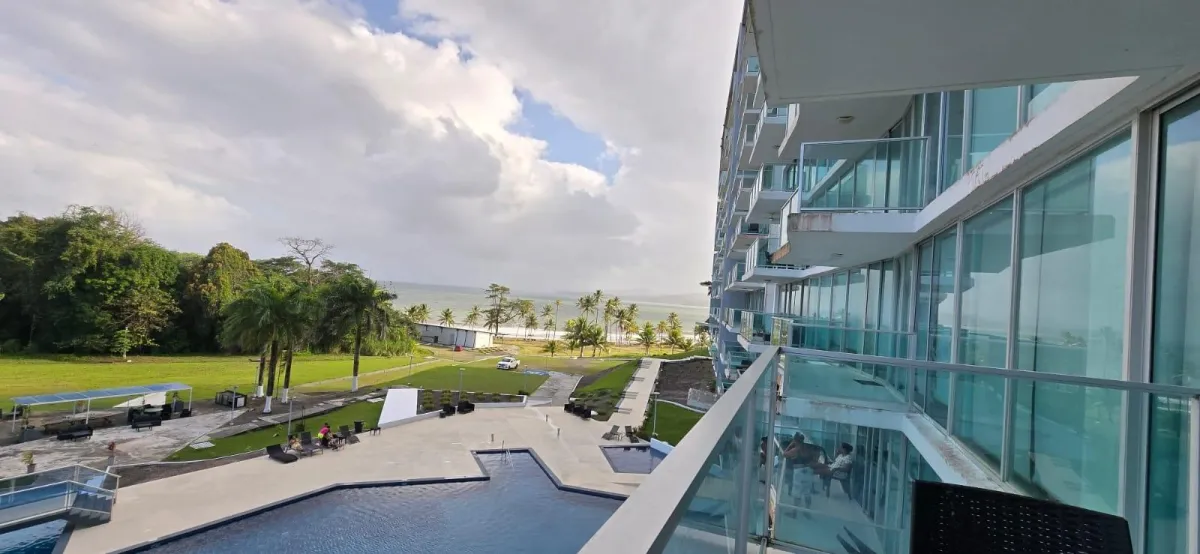 Venta de apartamento en Bala Beach, María Chiquita, Colón