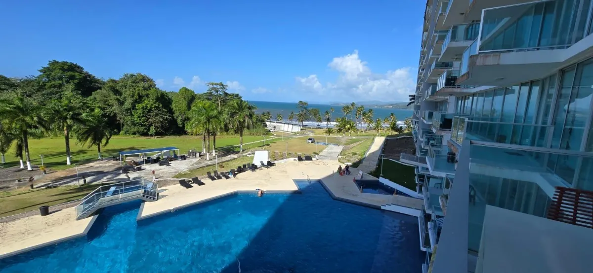 Venta de apartamento en Bala Beach, María Chiquita, Colón