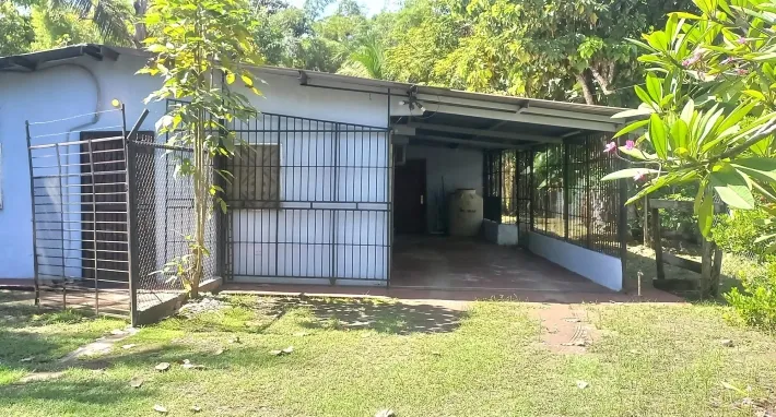 Charming Beachside Duplex Puerto Armuelles, Panama