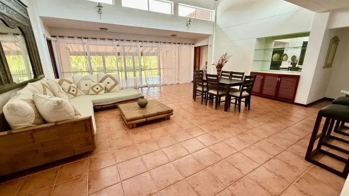 DETACHED VILLA ON CORNER LOT