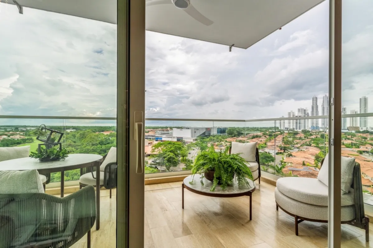 Apartment For Sale in Santa María