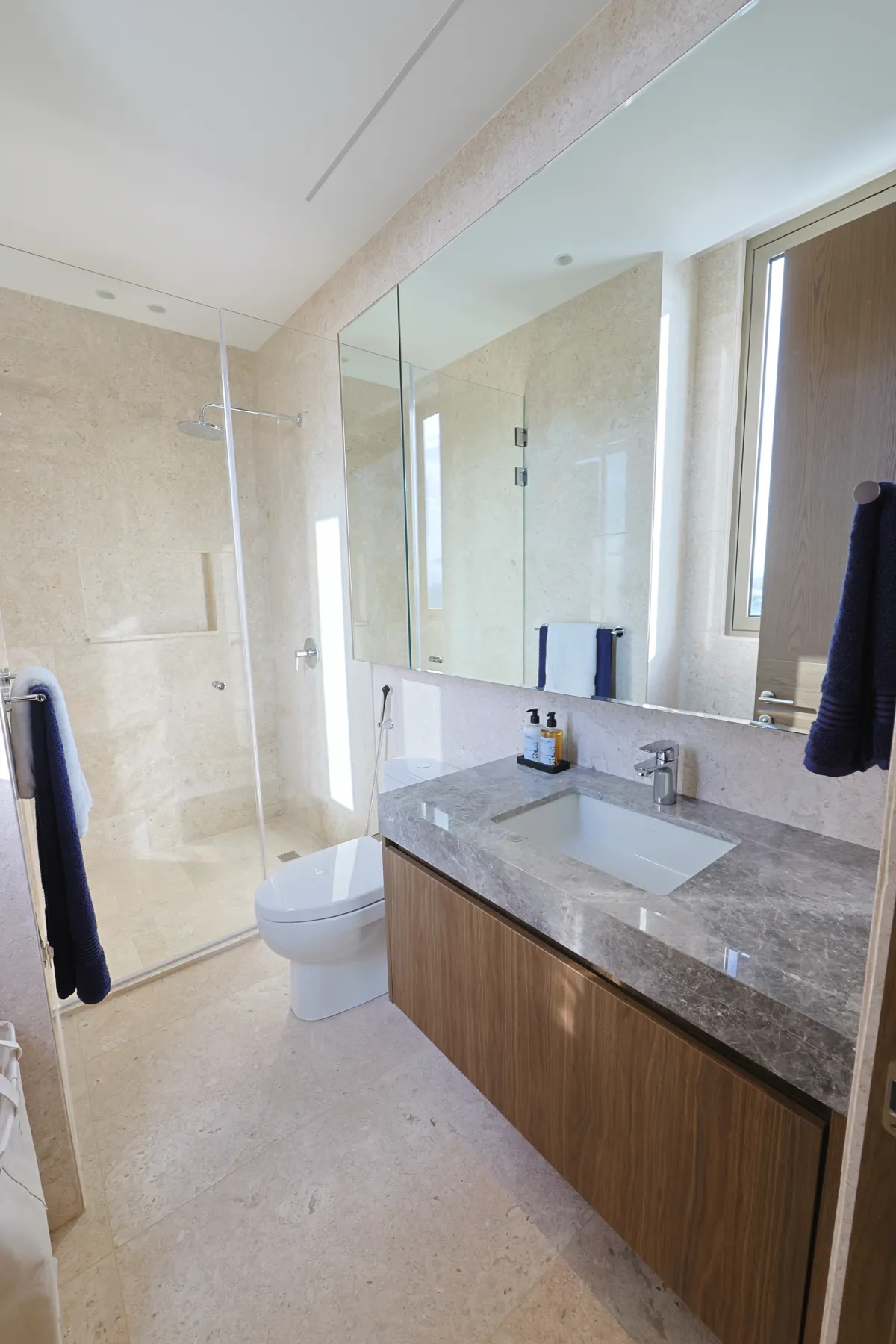 Venta de Apartamentos en PH Guayacán, Santa María, Panamá
