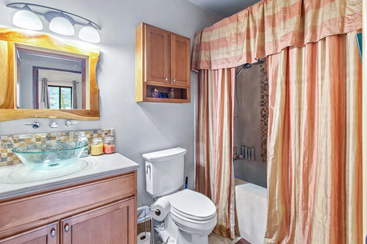 Elegante propiedad amueblada de 4 habitaciones en Boquete