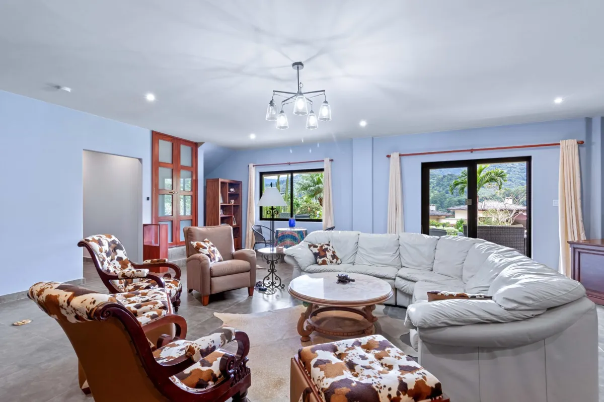 Elegante propiedad amueblada de 4 habitaciones en Boquete