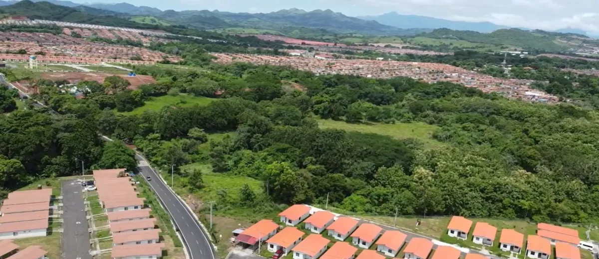 建筑很多 在 Panama 出售