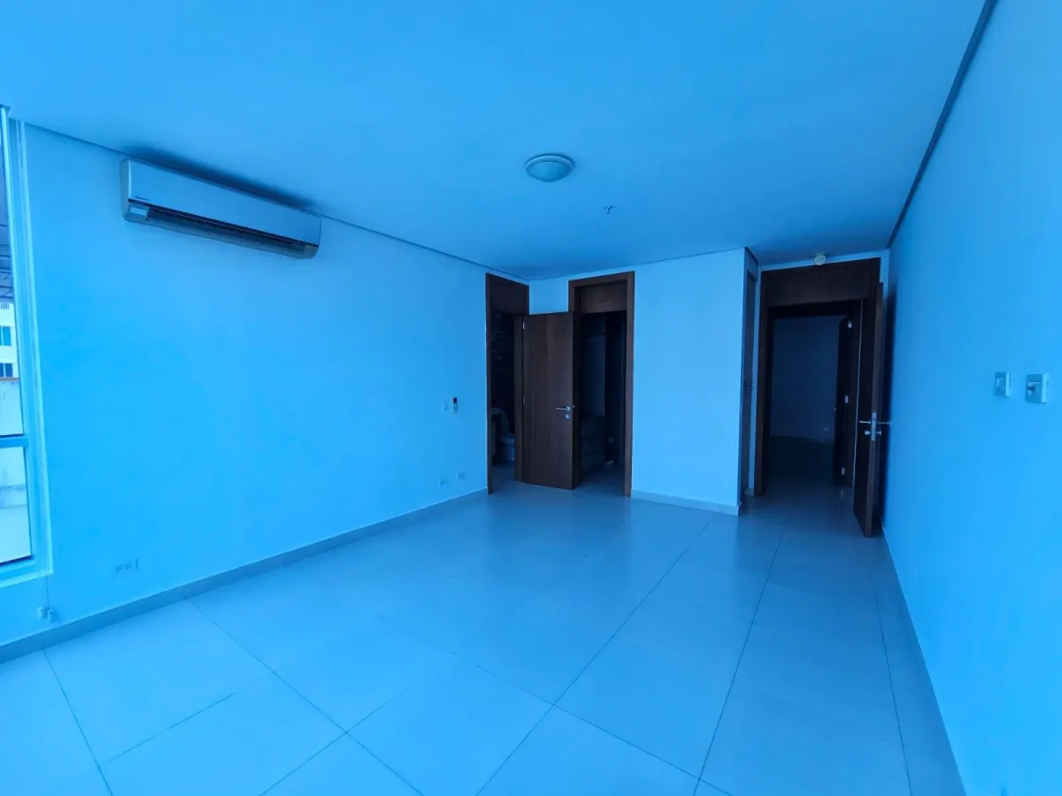 Apartment for sale in Marbella 47, repossessed
