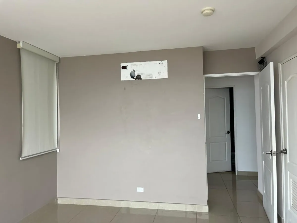 Se Vende apartamento en Ph San Francisco Bay reposeído