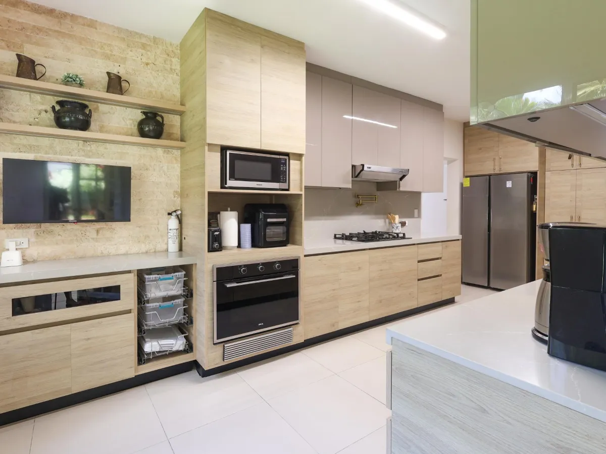 Venta de Casa Unifamiliar en Palmeras del Este, Costa del Este REMODELADA