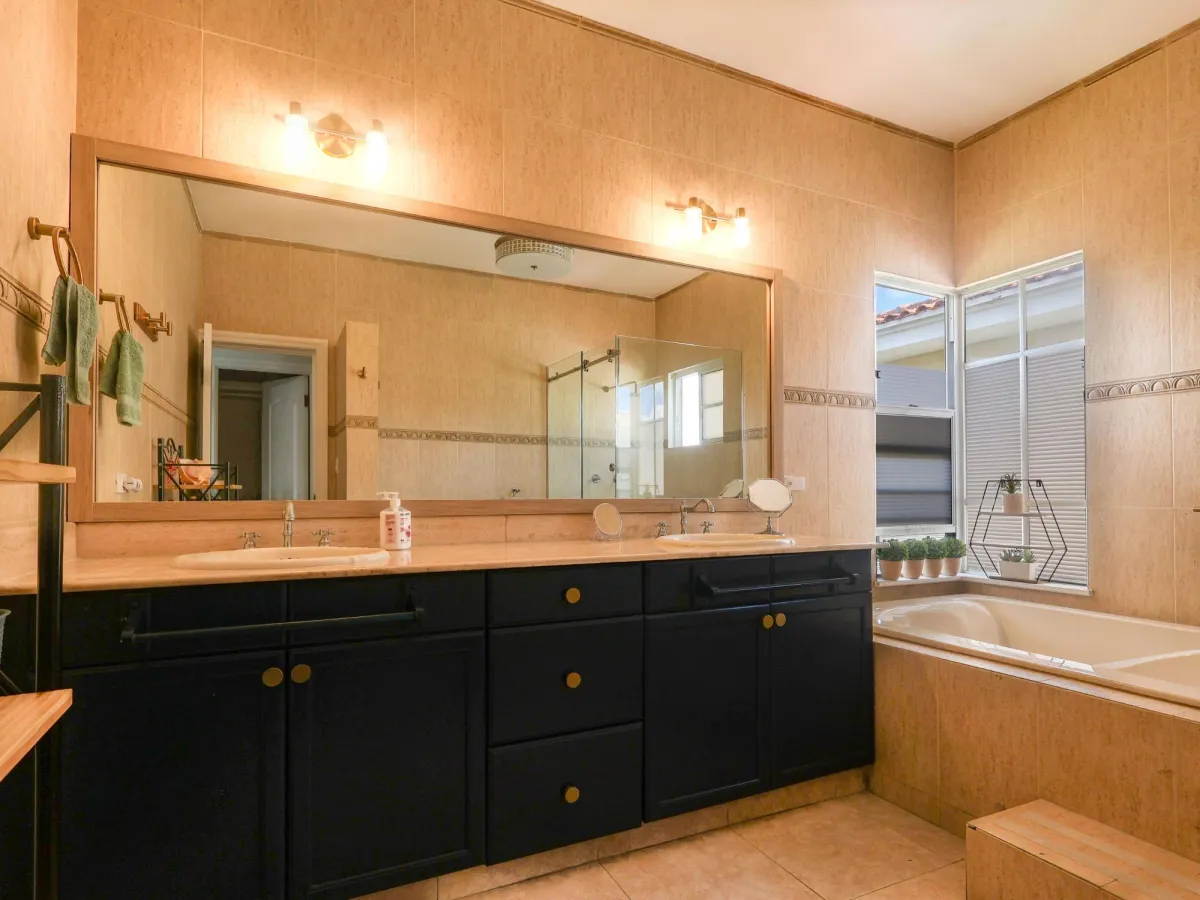 Venta de Casa Unifamiliar en Palmeras del Este, Costa del Este REMODELADA