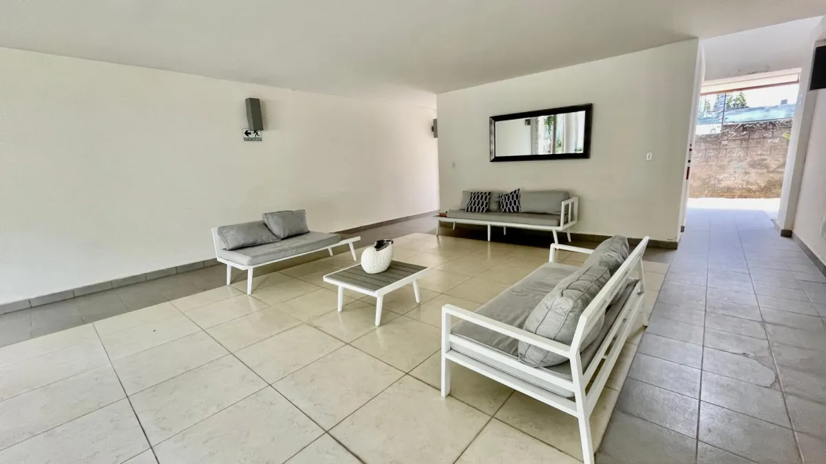 Venta y alquiler en PH Paraiso Village VIP.