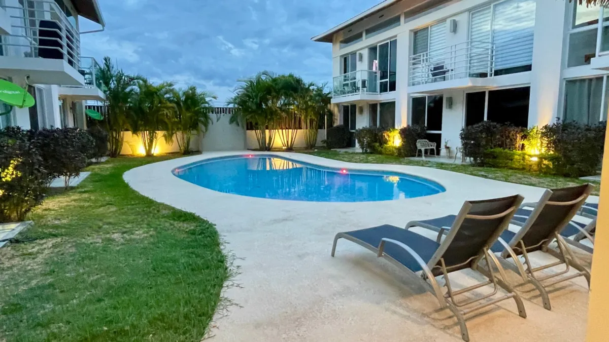 Venta y alquiler en PH Paraiso Village VIP.