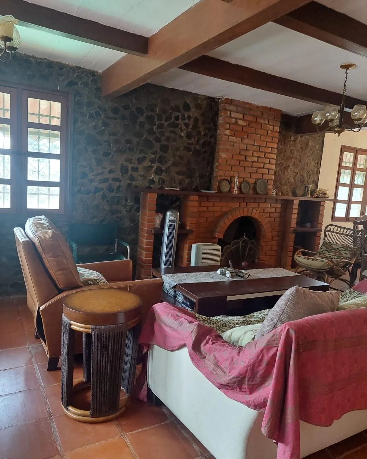 MOUNTAIN HOUSE FOR SALE IN CERRO AZUL