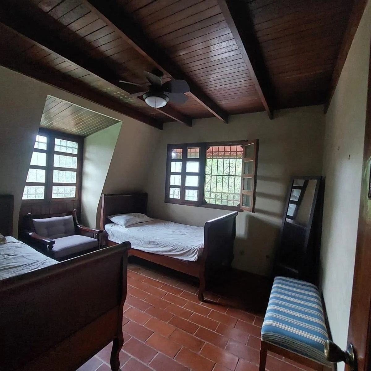 VENTA DE CASA EN CERRO AZUL