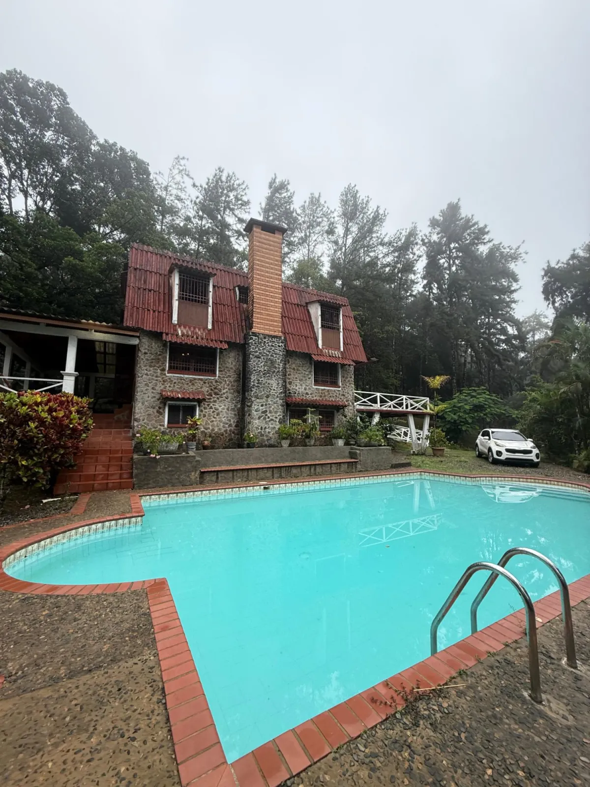 VENTA DE CASA EN CERRO AZUL