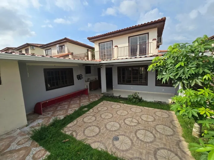 HOUSE FOR SALE PH MIRADOR DEL LAGO