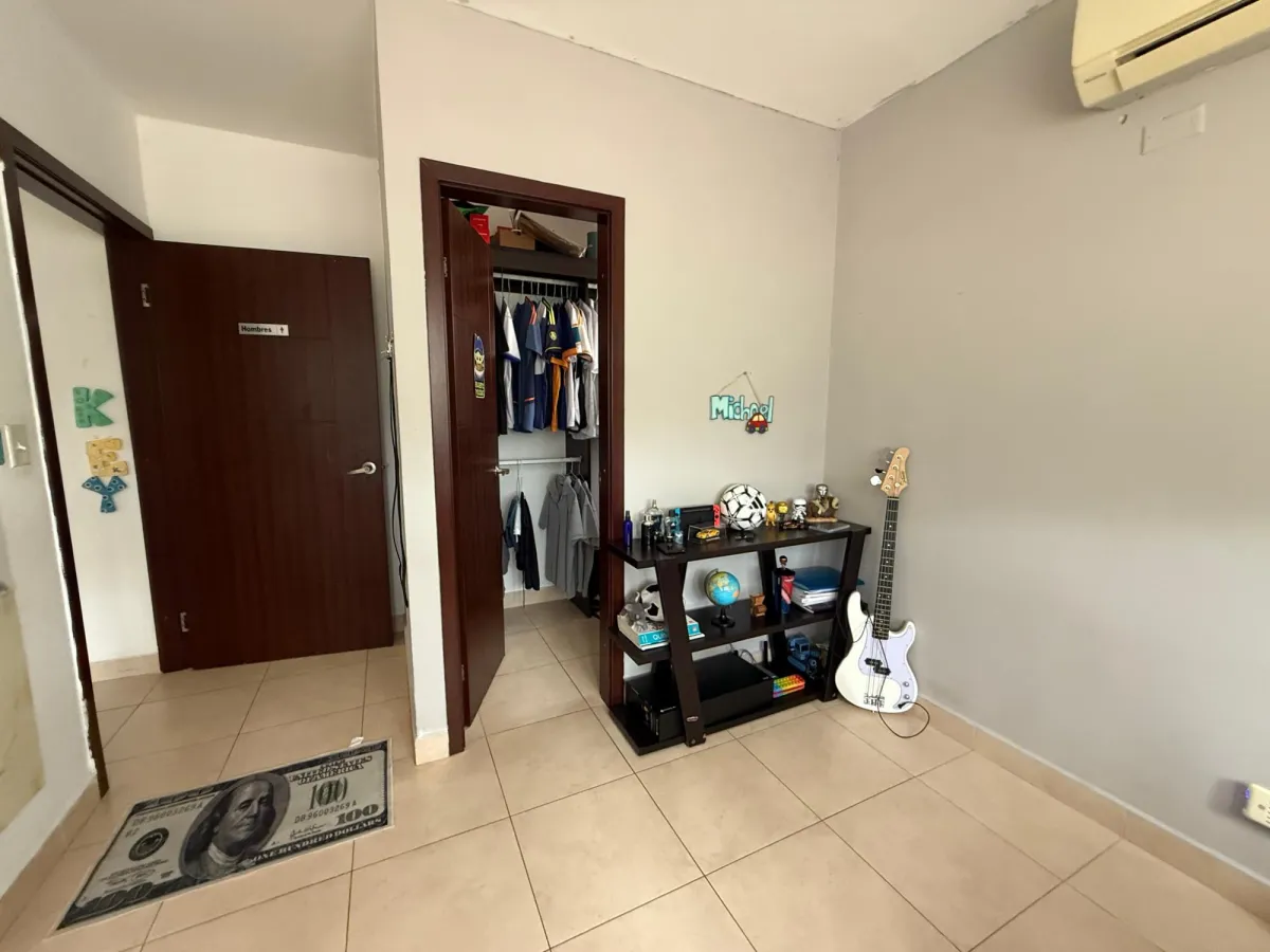 Brisas del Golf, Residencia Villa Tivoli en venta.