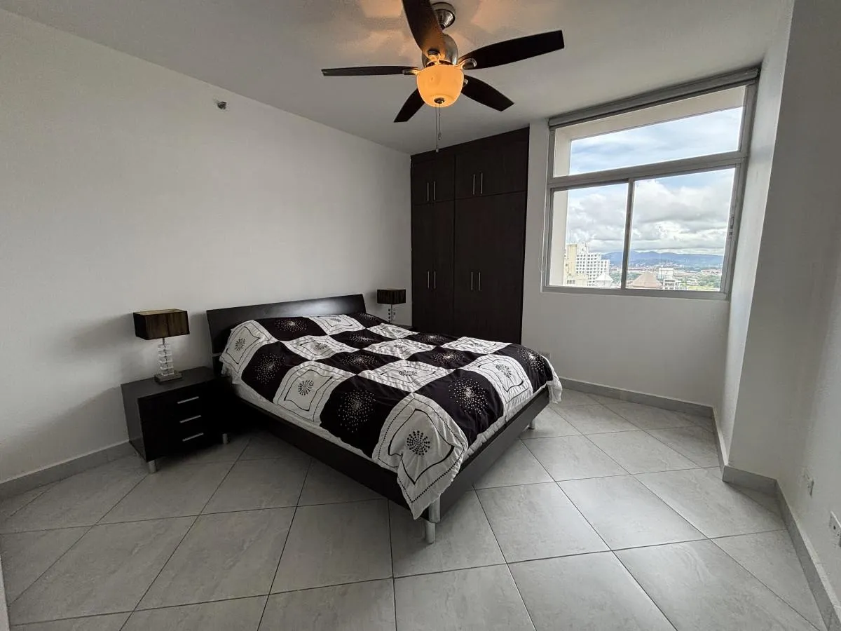 Junior Penthouse for sale in Luxor 100