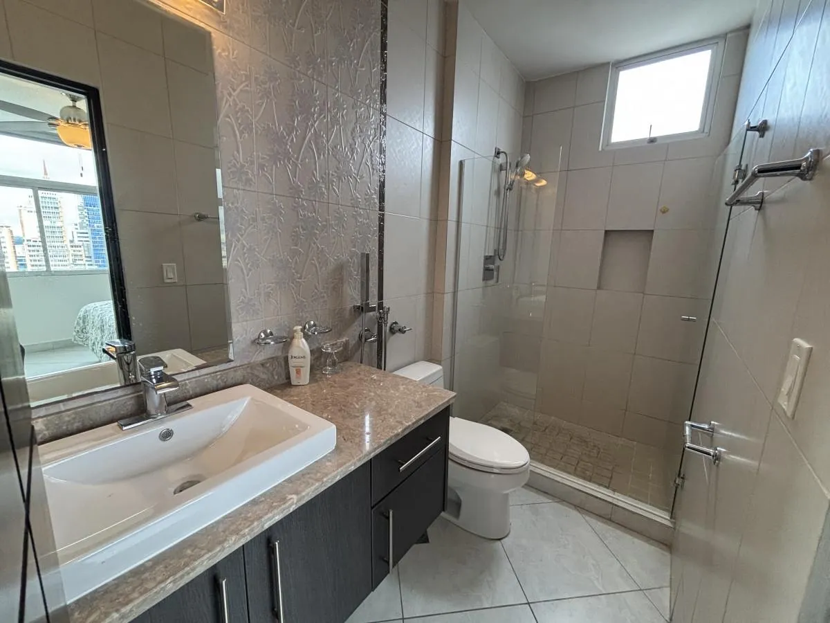 Junior Penthouse for sale in Luxor 100