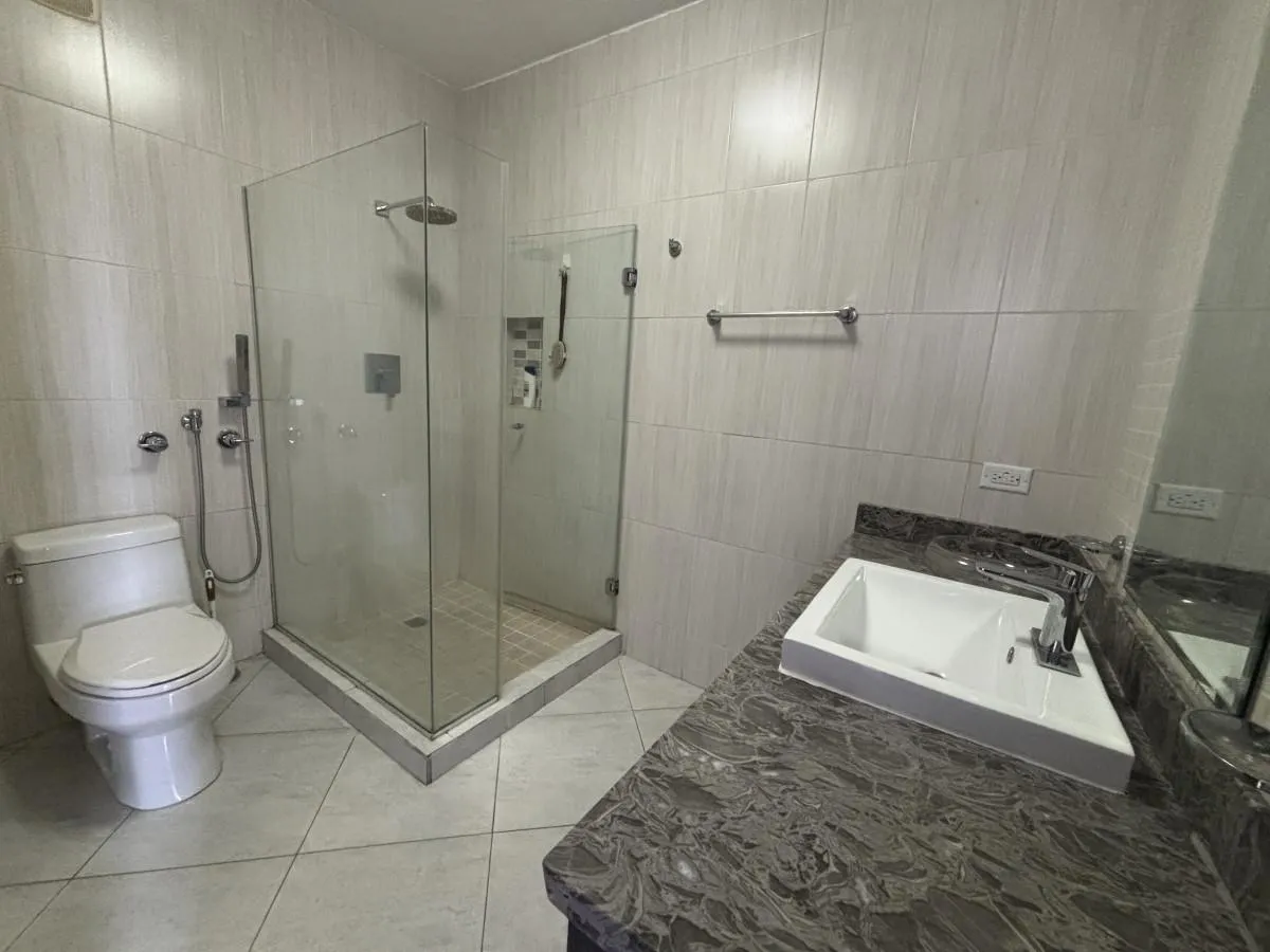 Junior Penthouse for sale in Luxor 100